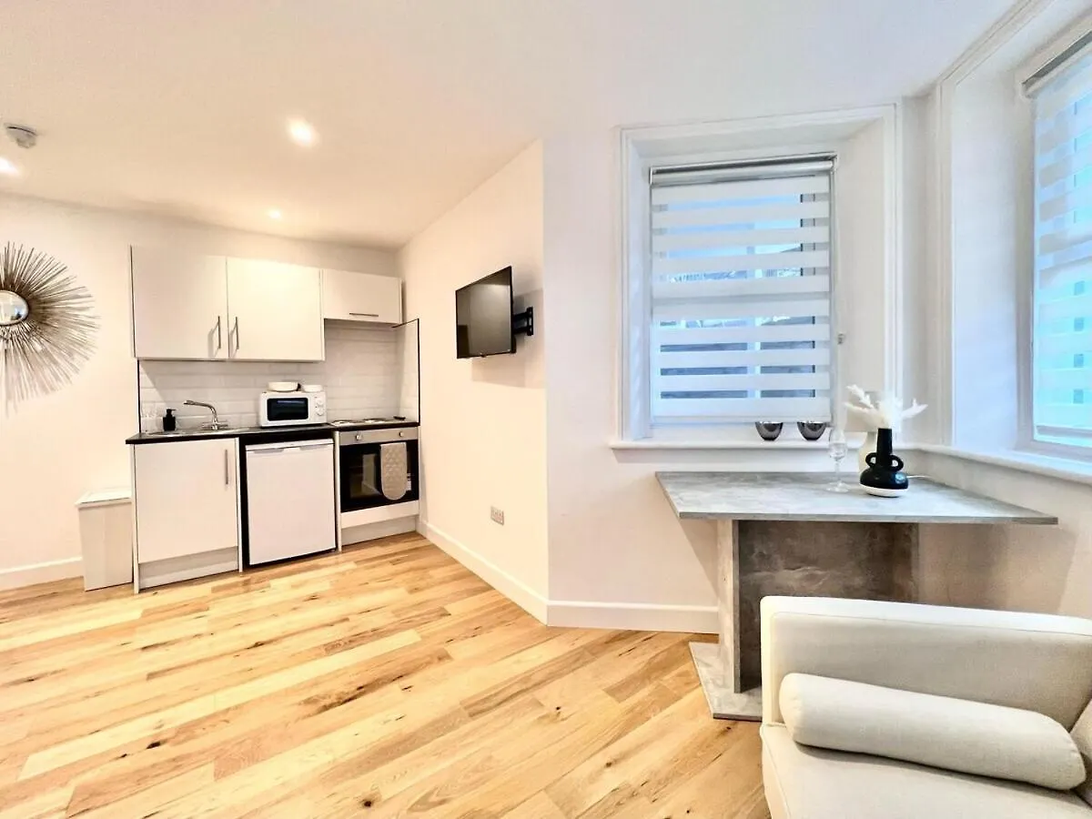 Apartment The Palm B4, The Kove, Bournemouth Beach United Kingdom